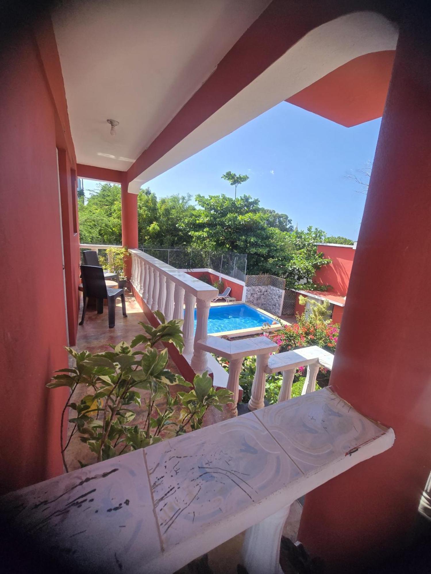 Villa Kiki Ensenada 蓬塔露奇亚 外观 照片